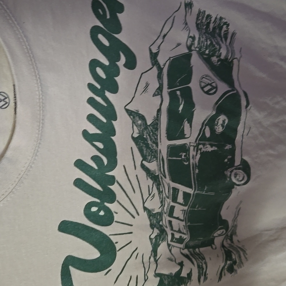 Volkswagen Cream and Green Men's T-Shirt - Picture 5 of 8